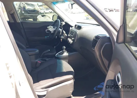 2015 Kia Soul z USA, uszkodzony, nr VIN KNDJN2A29F7777844